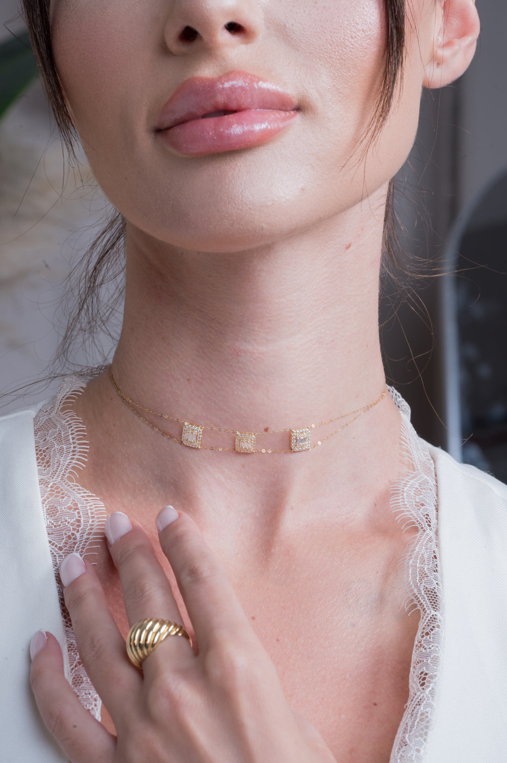 Square Sparkling  Choker