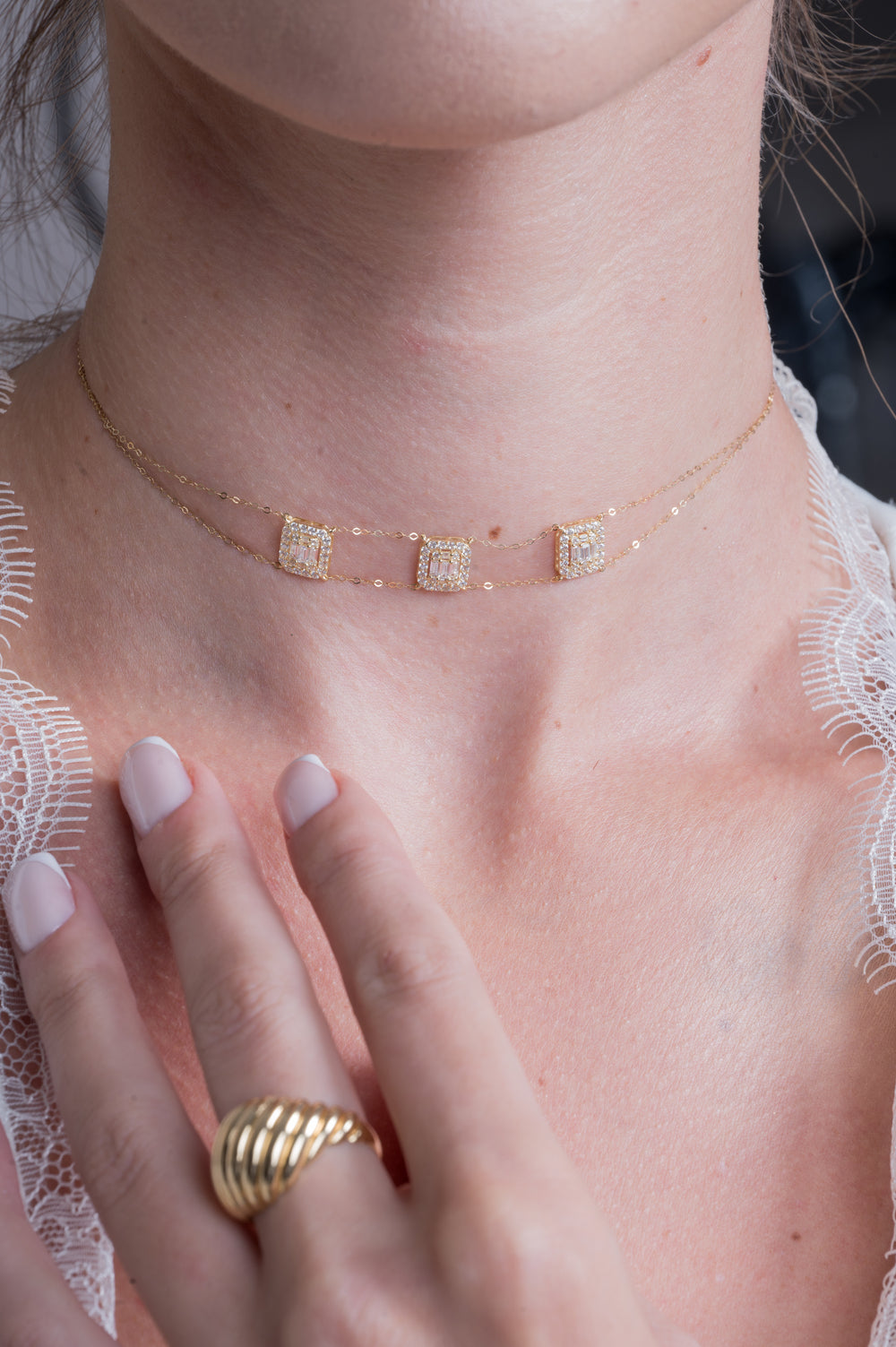 Square Sparkling  Choker