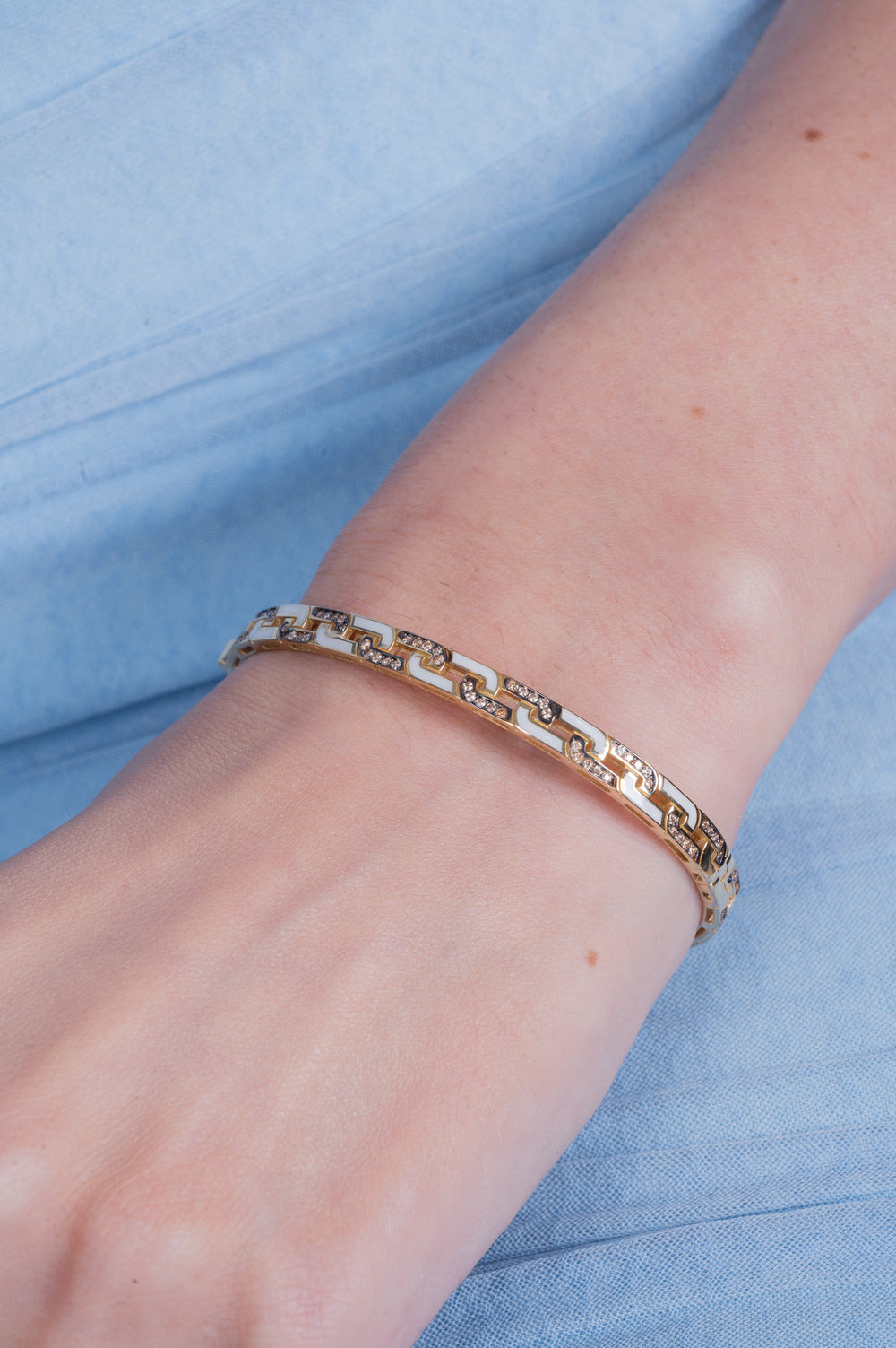 Gold Intertwine Bracelet