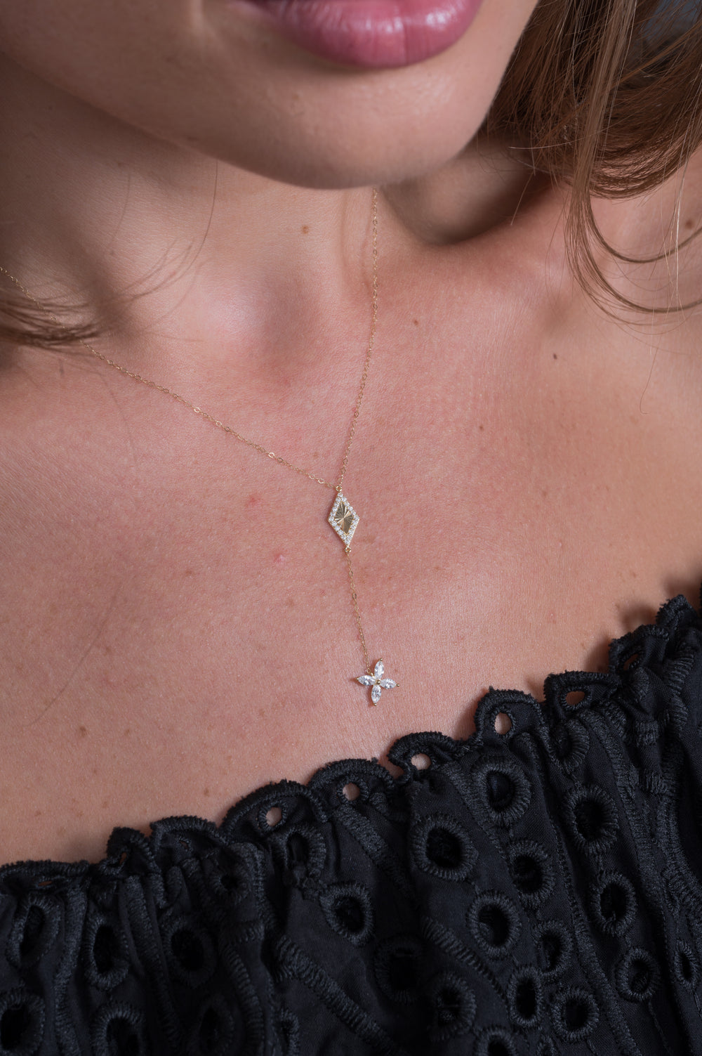 Dimond Shape With Long Star Necklace